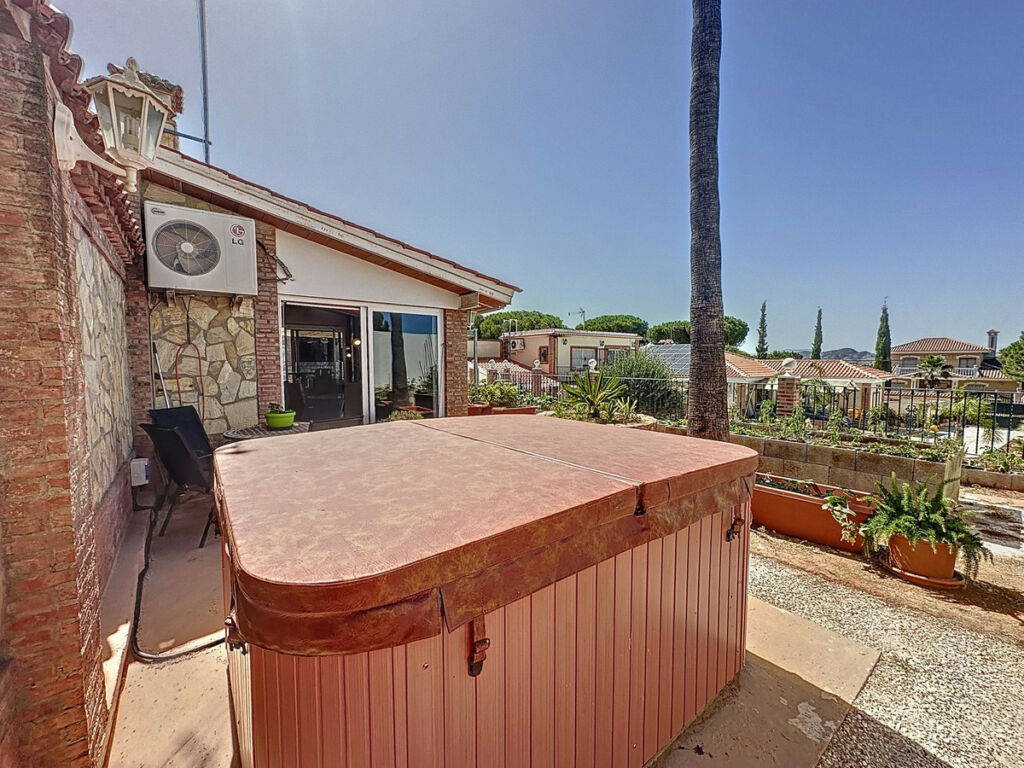 Detached Villa Alhaurín de la Torre Málaga - image 48