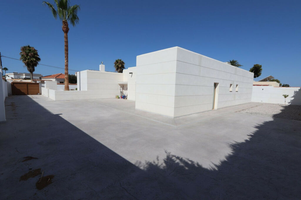 Detached Villa Torrevieja Alicante - image 49