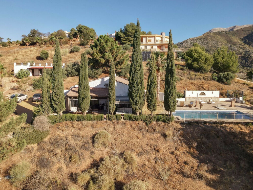Detached Villa Alozaina Málaga - image 45