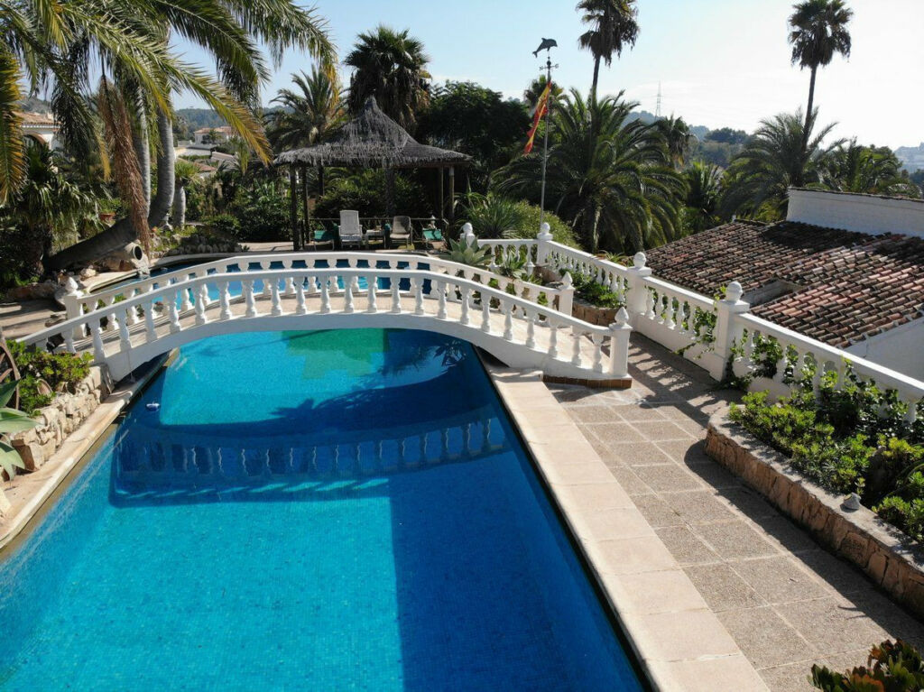 Detached Villa Calpe Alicante - image 5