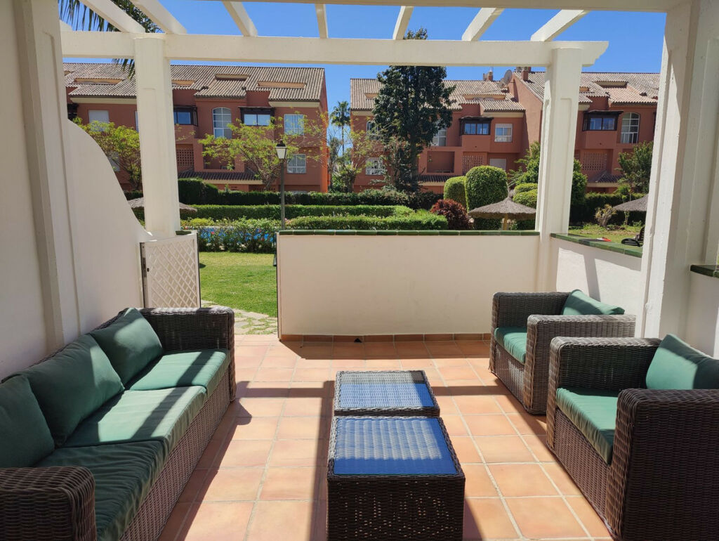 Ground Floor Apartment Puerto Banús Málaga - image 5