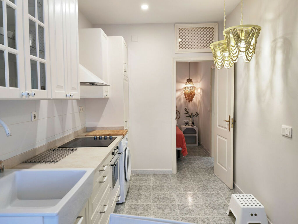 Ground Floor Apartment Calahonda Málaga - image 5