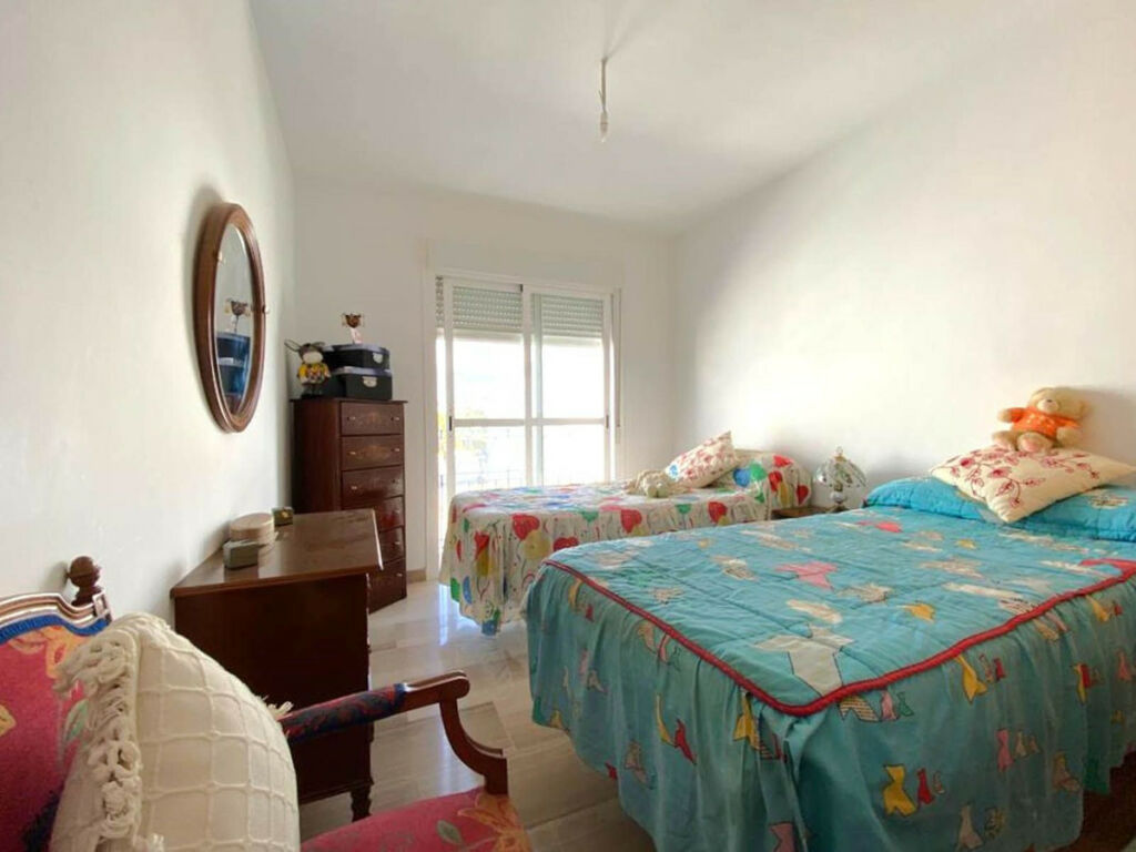 Middle Floor Apartment La Cala de Mijas Málaga - image 5