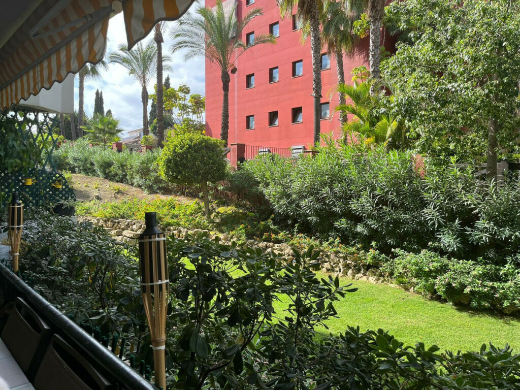 Ground Floor Apartment Guadalmina Alta Málaga - image 5