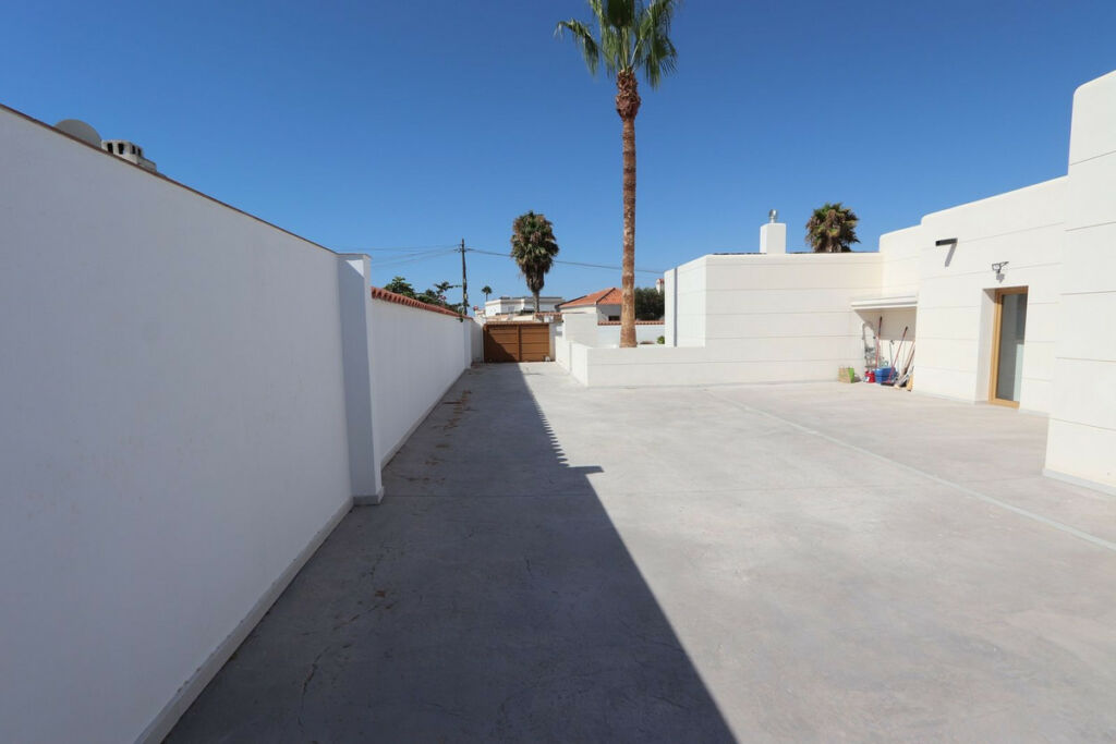 Detached Villa Torrevieja Alicante - image 50