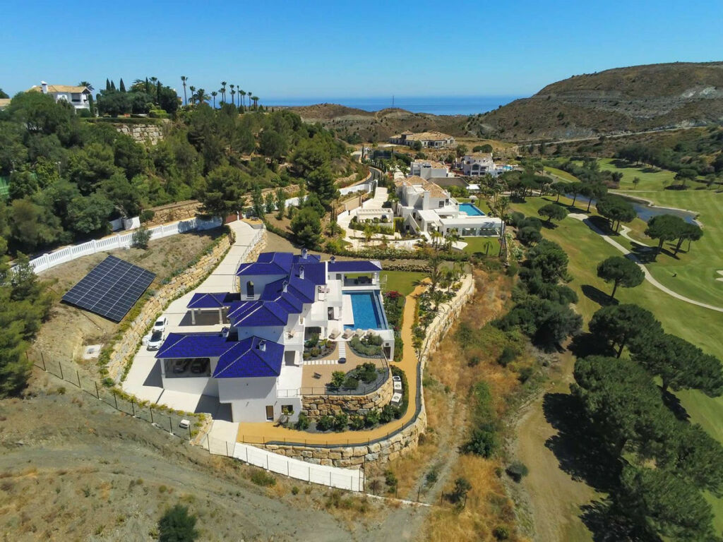 Detached Villa Marbella Málaga - image 17