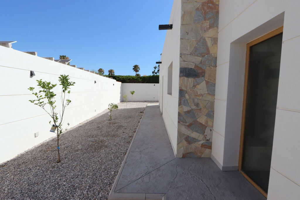 Detached Villa Torrevieja Alicante - image 53