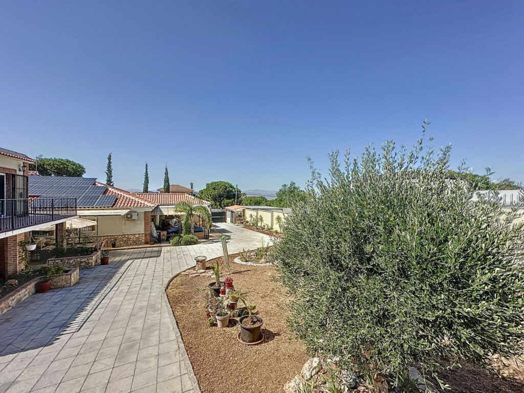 Detached Villa Alhaurín de la Torre Málaga - image 57