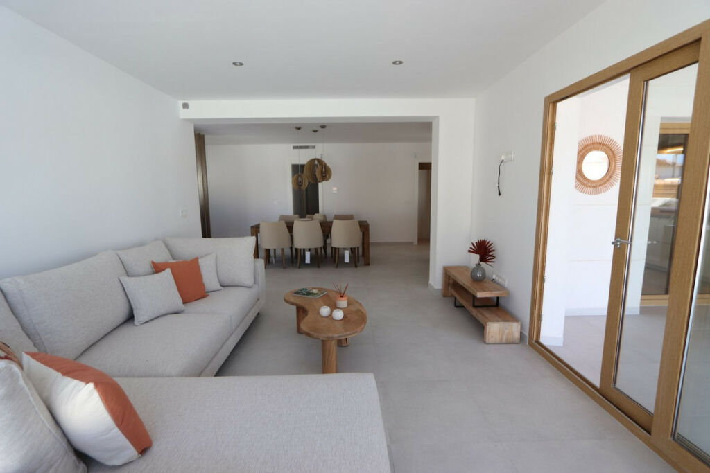 Detached Villa Torrevieja Alicante - image 4