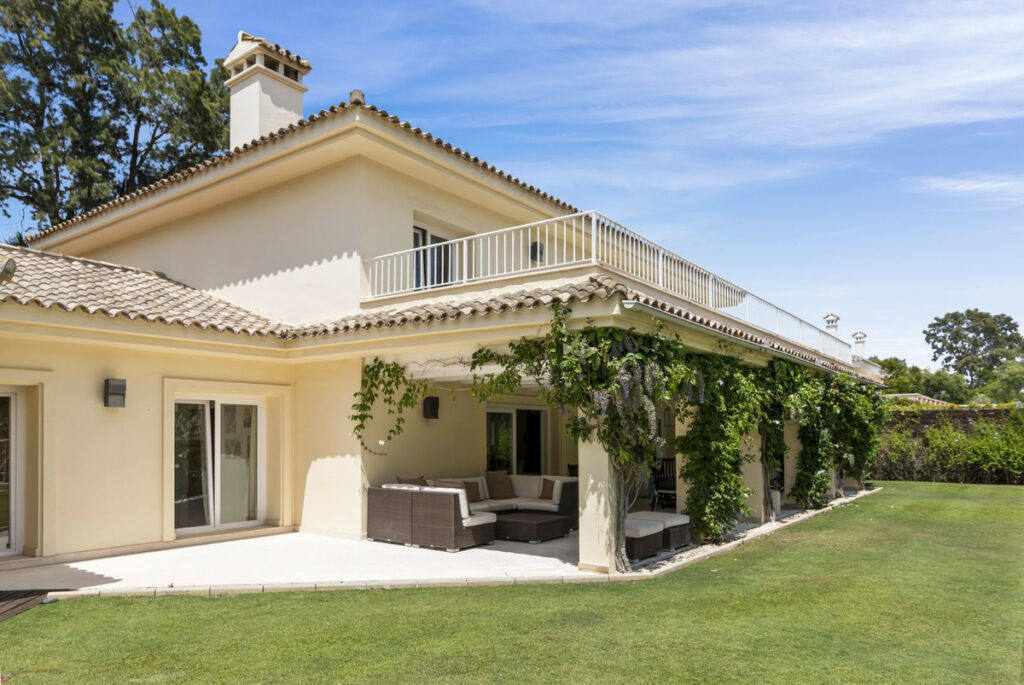 Detached Villa Sotogrande Costa Cádiz - image 10