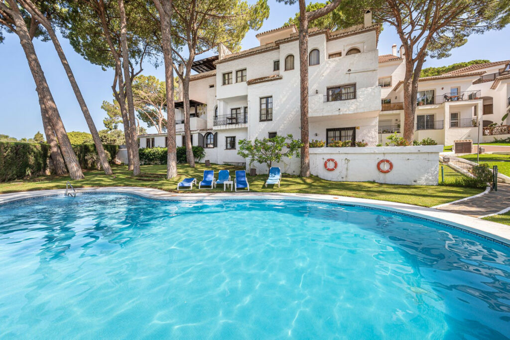 Penthouse Duplex Nueva Andalucía Málaga - image 5
