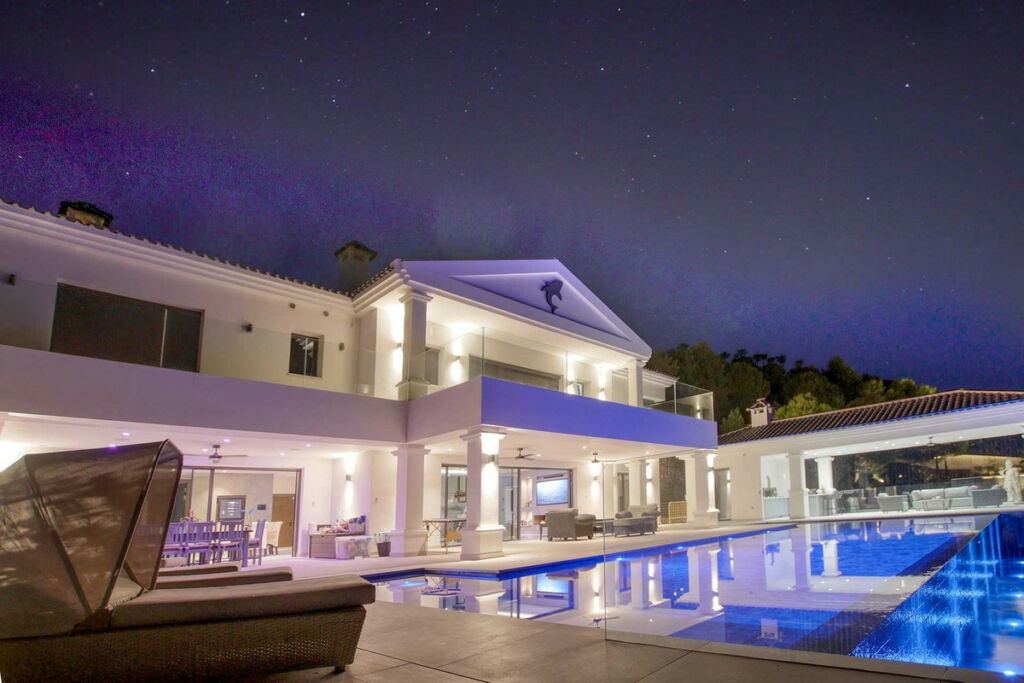Detached Villa Marbella Málaga - image 42