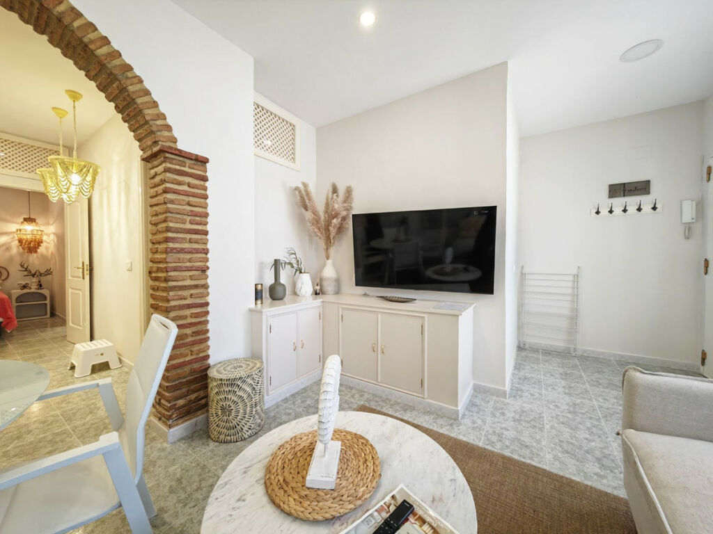 Ground Floor Apartment Calahonda Málaga - image 6