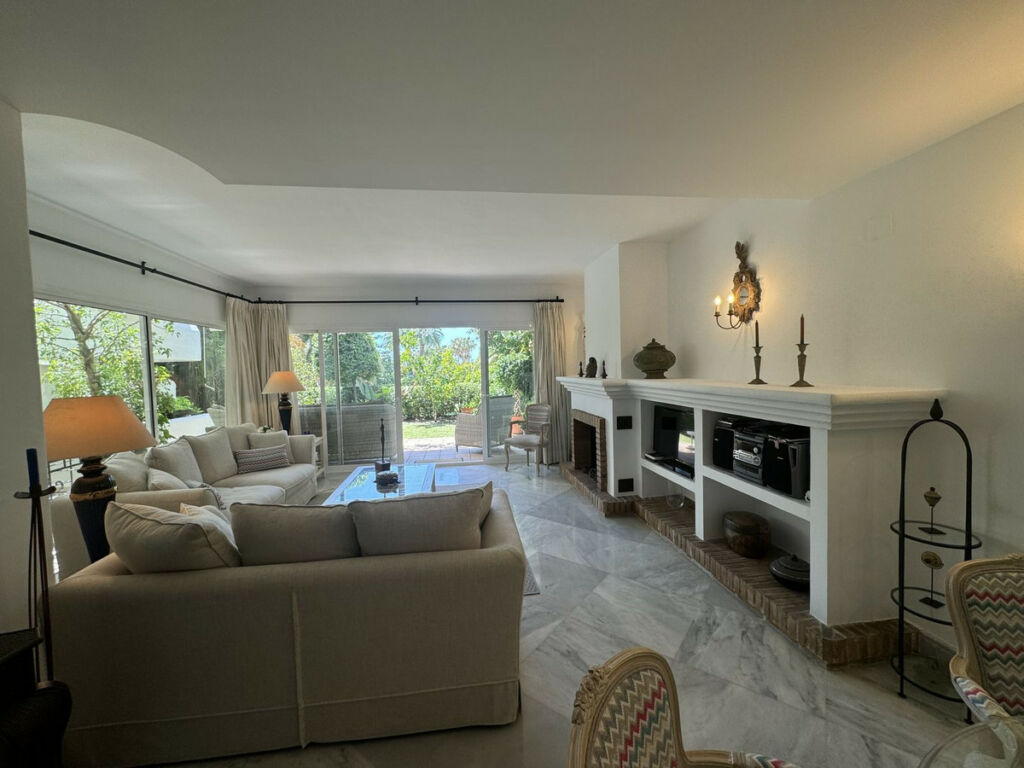 Townhouse Bahía de Marbella Málaga - image 6