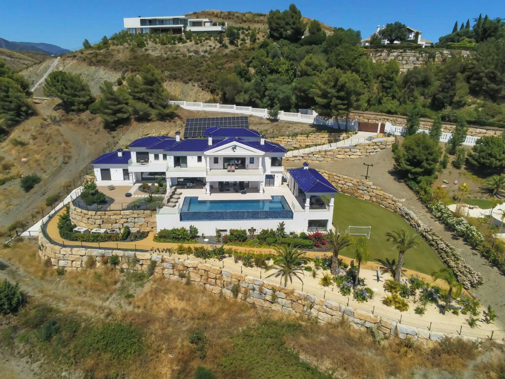 Detached Villa Marbella Málaga - image 44