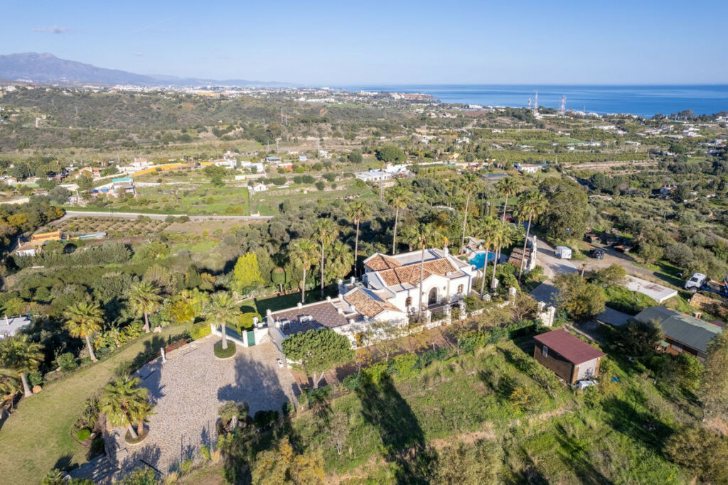 Detached Villa Estepona Málaga - image 61
