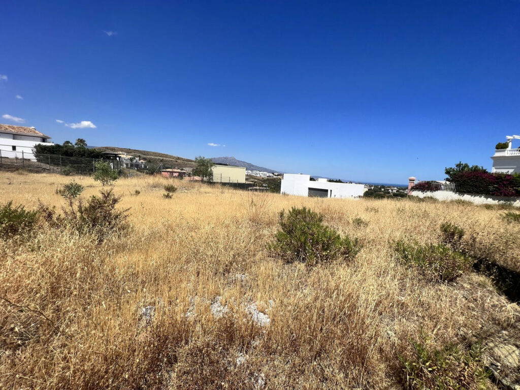 Residential Plot Benahavís Málaga - image 6