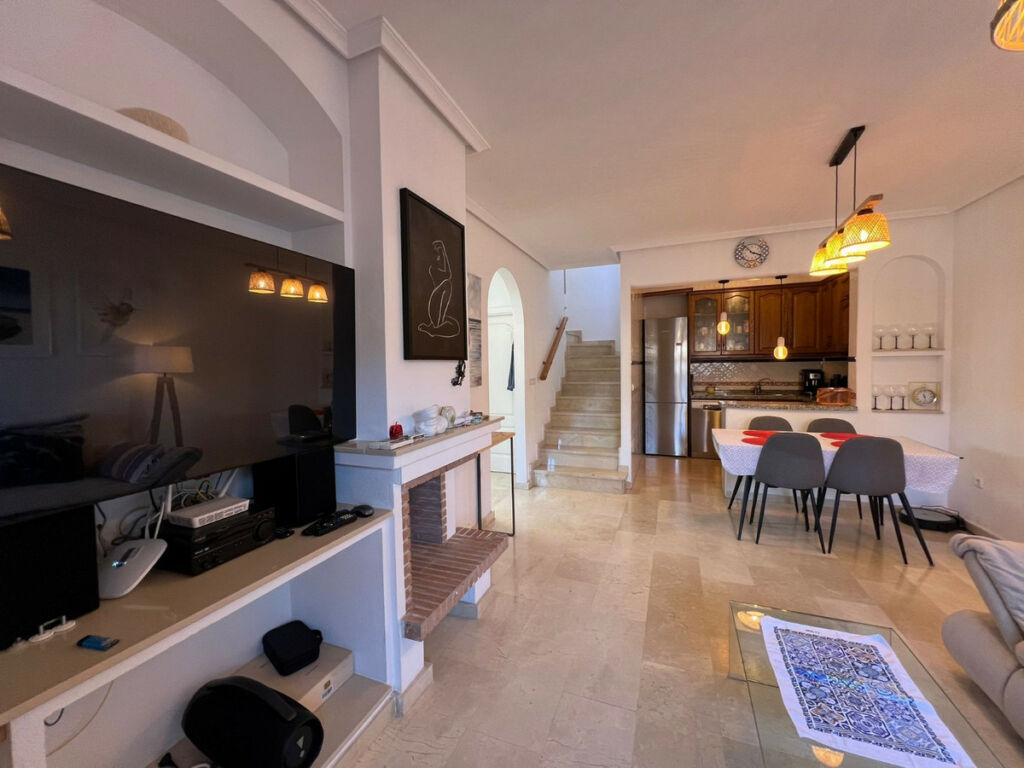 Detached Villa Villamartin Alicante - image 7