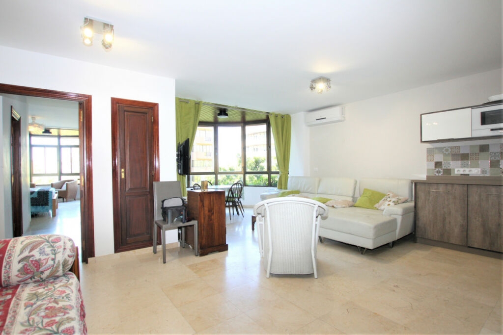 Middle Floor Apartment Marbella Málaga - image 9