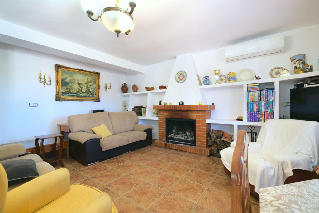Detached Villa Comares Málaga - image 8