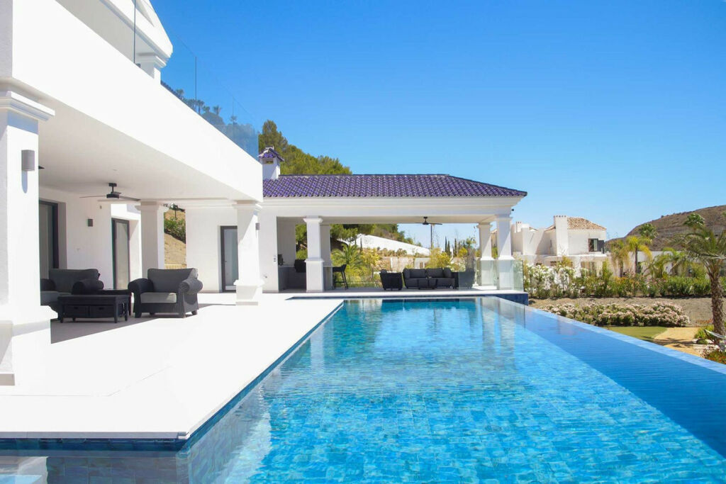 Detached Villa Marbella Málaga - image 33