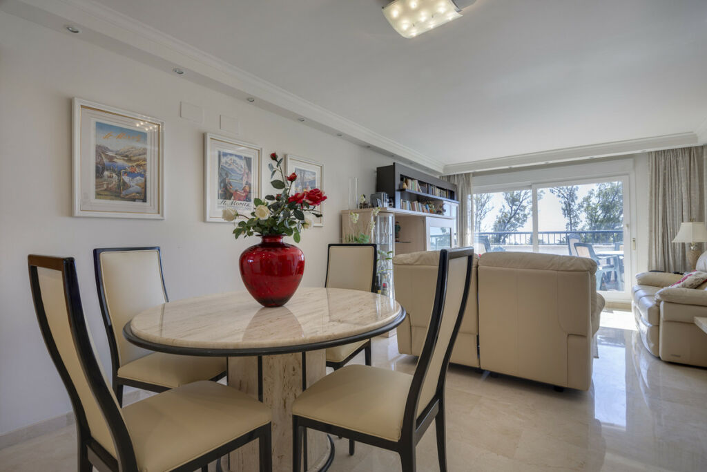 Top Floor Apartment Guadalmina Baja Málaga - image 7