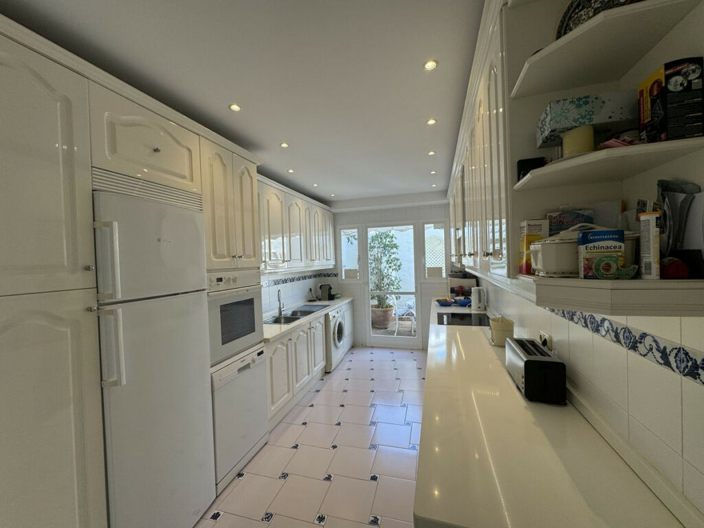 Townhouse Bahía de Marbella Málaga - image 7