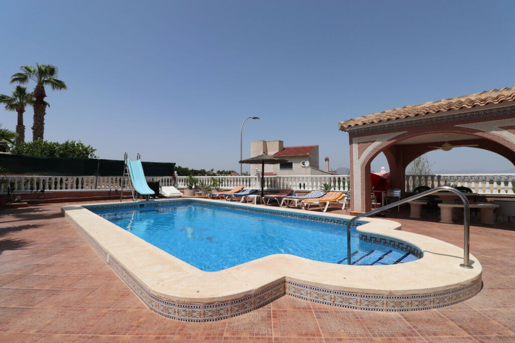Detached Villa Algorfa Alicante - image 7