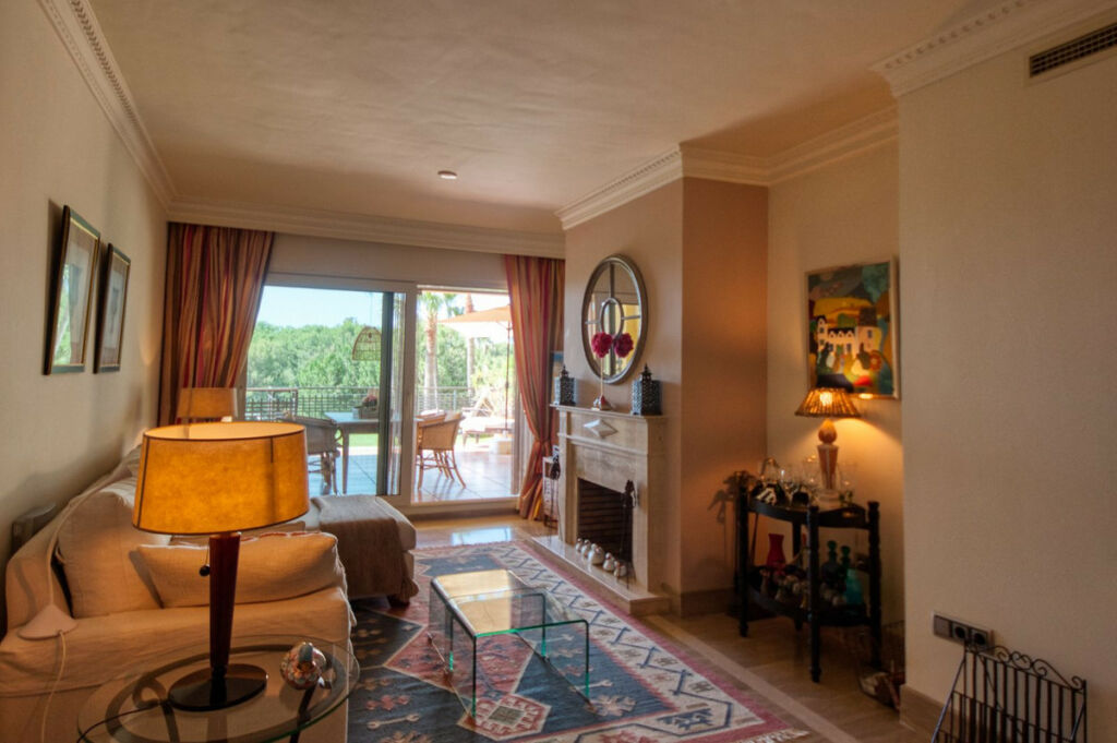 Ground Floor Apartment Sierra Blanca Málaga - image 7