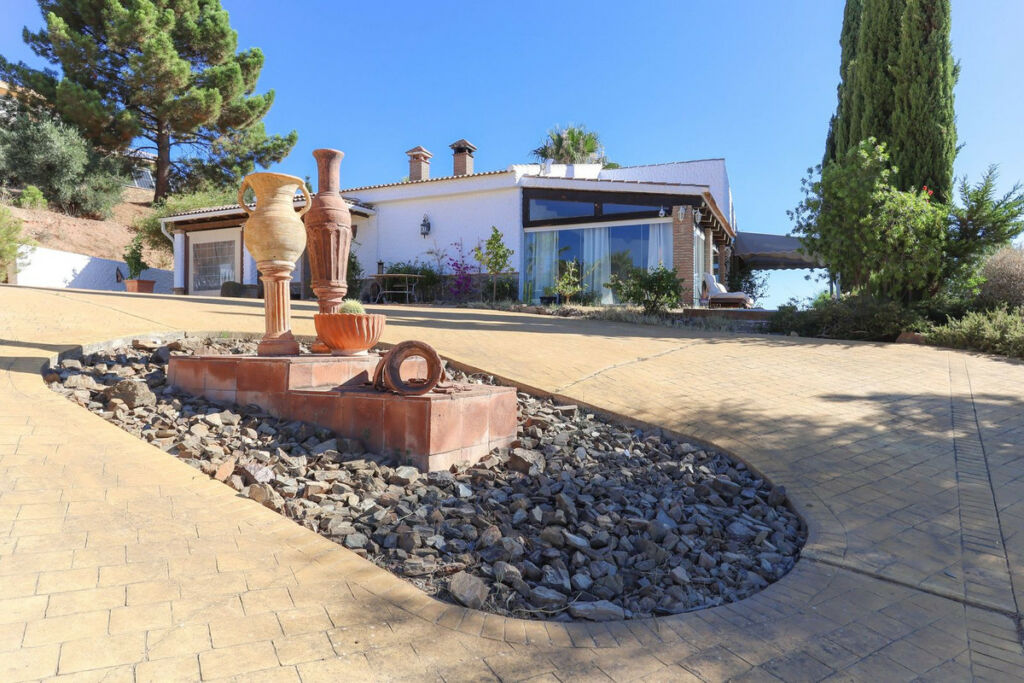 Detached Villa Alozaina Málaga - image 70