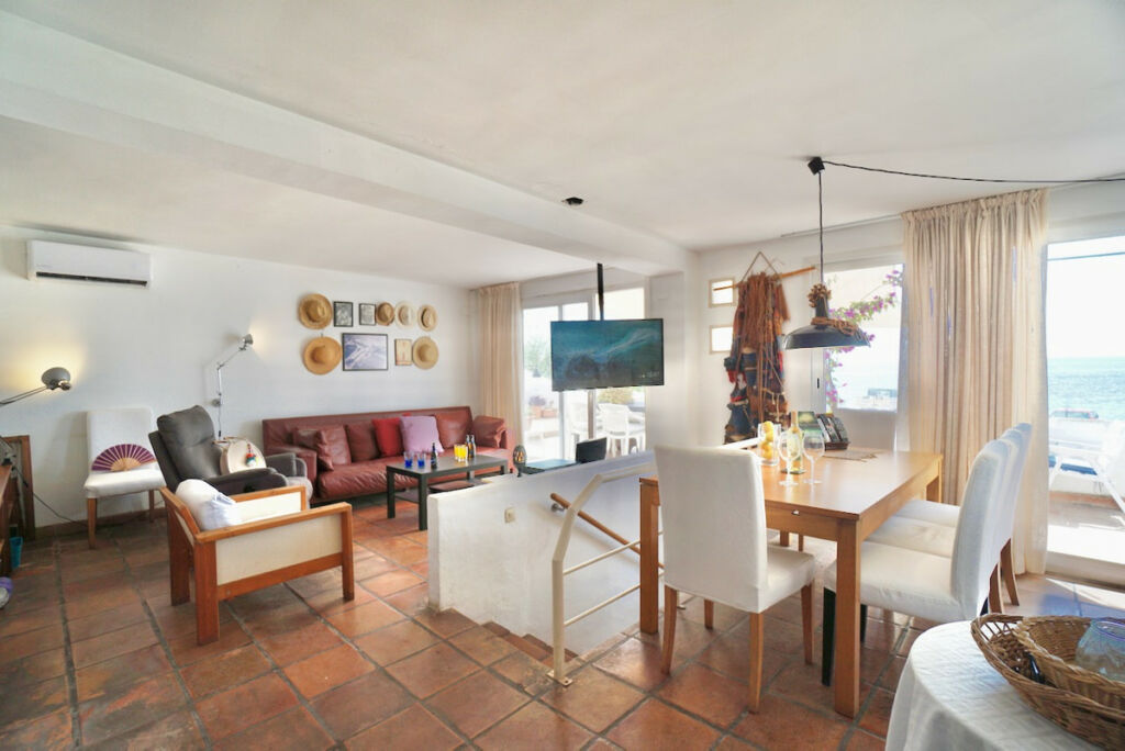 Middle Floor Apartment Moraira Alicante - image 8