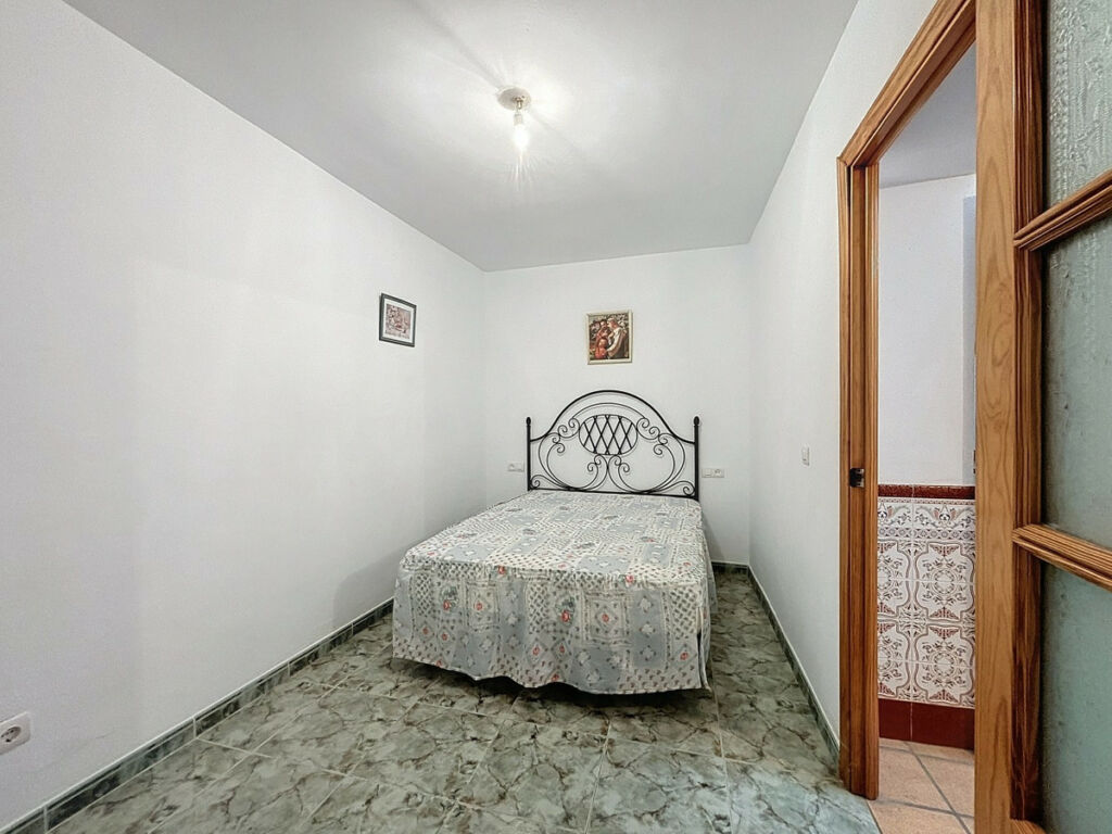 Semi-Detached House Árchez Málaga - image 8