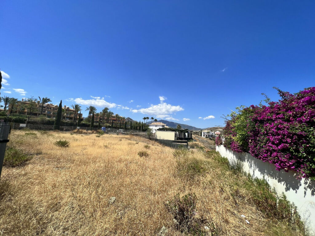 Residential Plot Benahavís Málaga - image 7