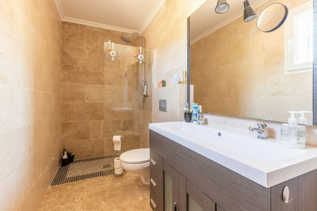 Detached Villa La Romana Alicante - image 8