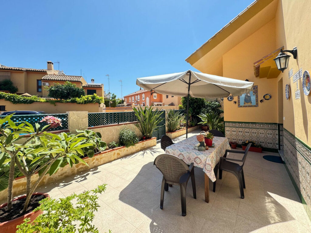 Detached Villa El Coto Málaga - image 9