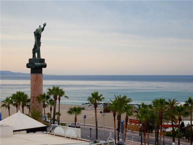 Middle Floor Apartment Puerto Banús Málaga - image 9