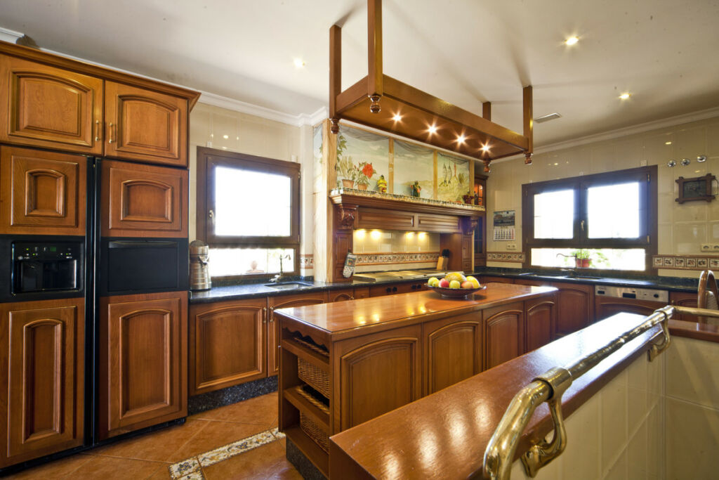 Detached Villa Puerto Banús Málaga - image 9