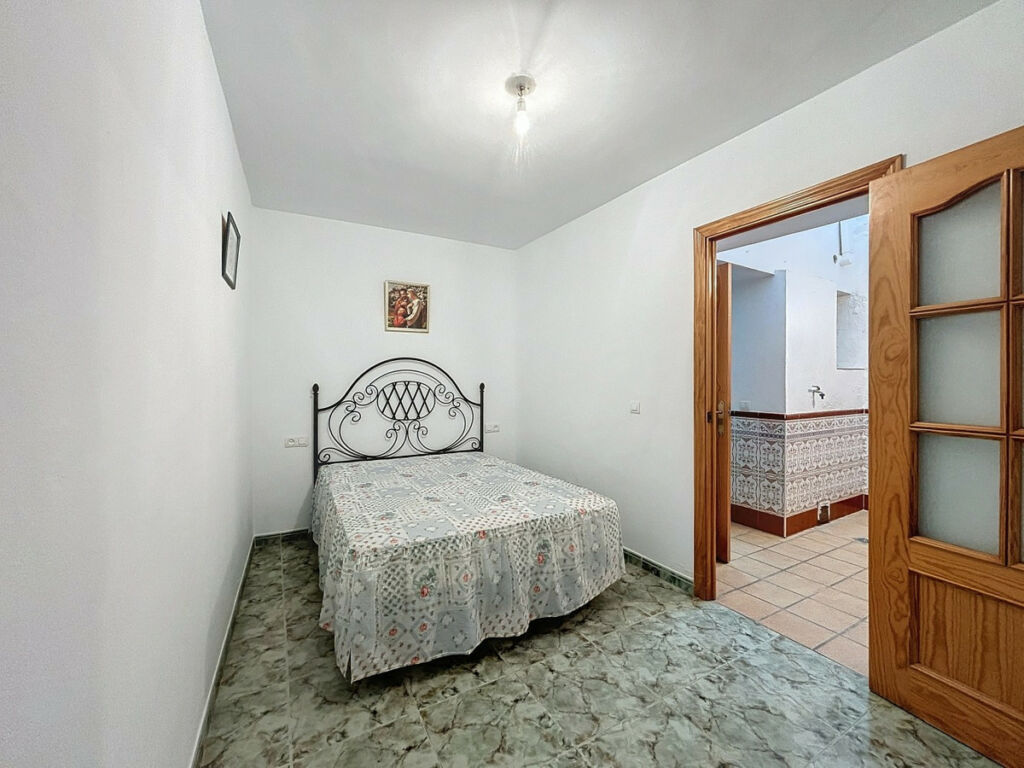 Semi-Detached House Árchez Málaga - image 9