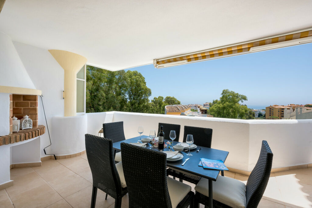 Top Floor Apartment Calahonda Málaga - image 9