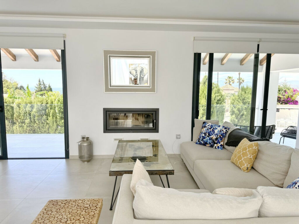 Detached Villa El Rosario Málaga - image 9