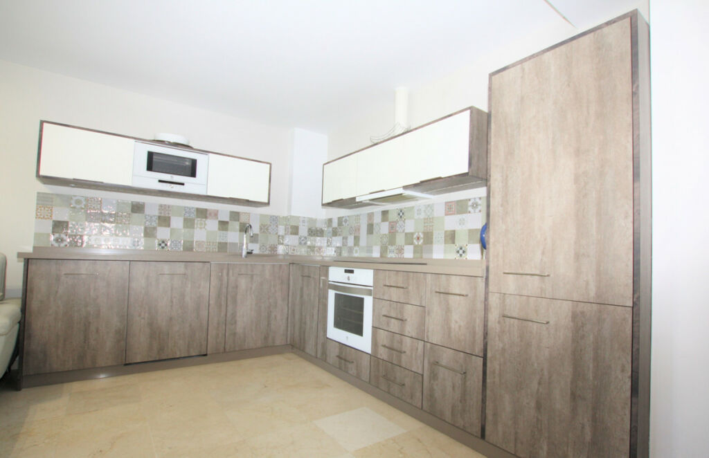Middle Floor Apartment Marbella Málaga - image 10