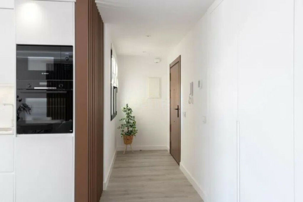 Middle Floor Apartment Puerto Banús Málaga - image 9