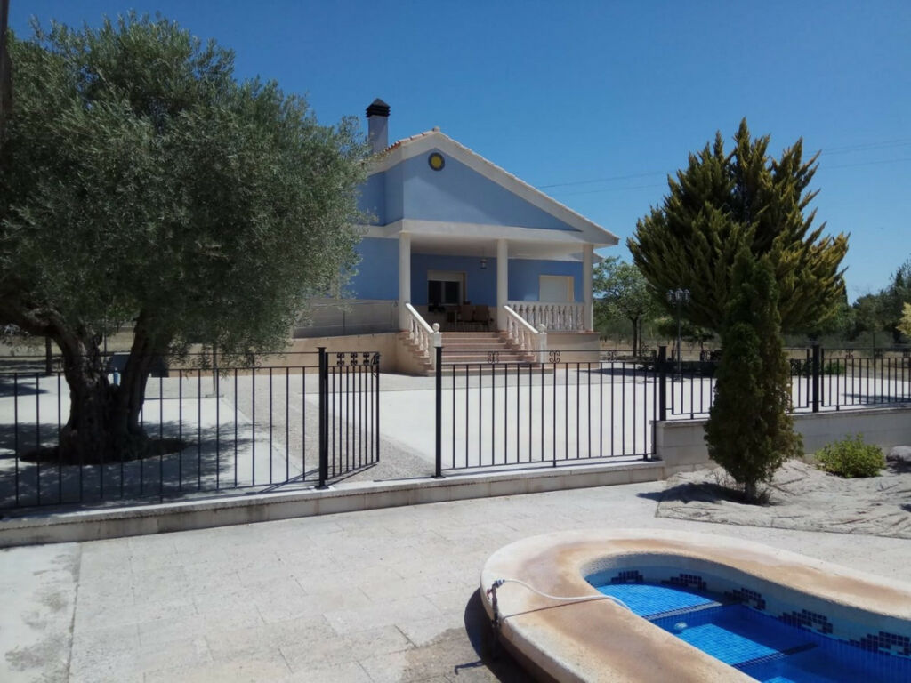 Detached Villa Yecla Murcia