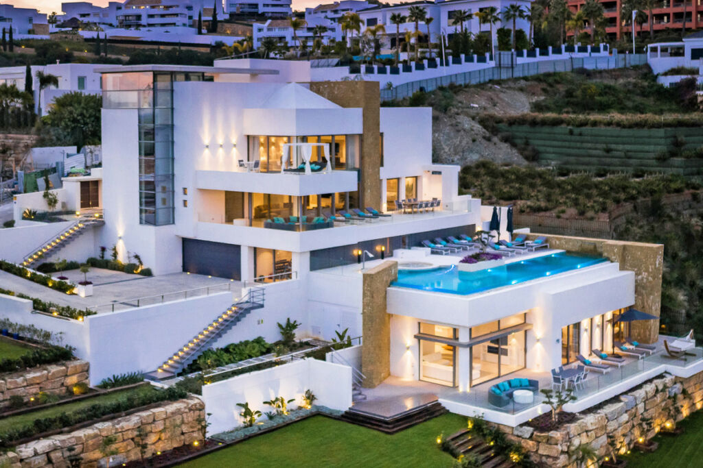 Detached Villa Los Flamingos Málaga