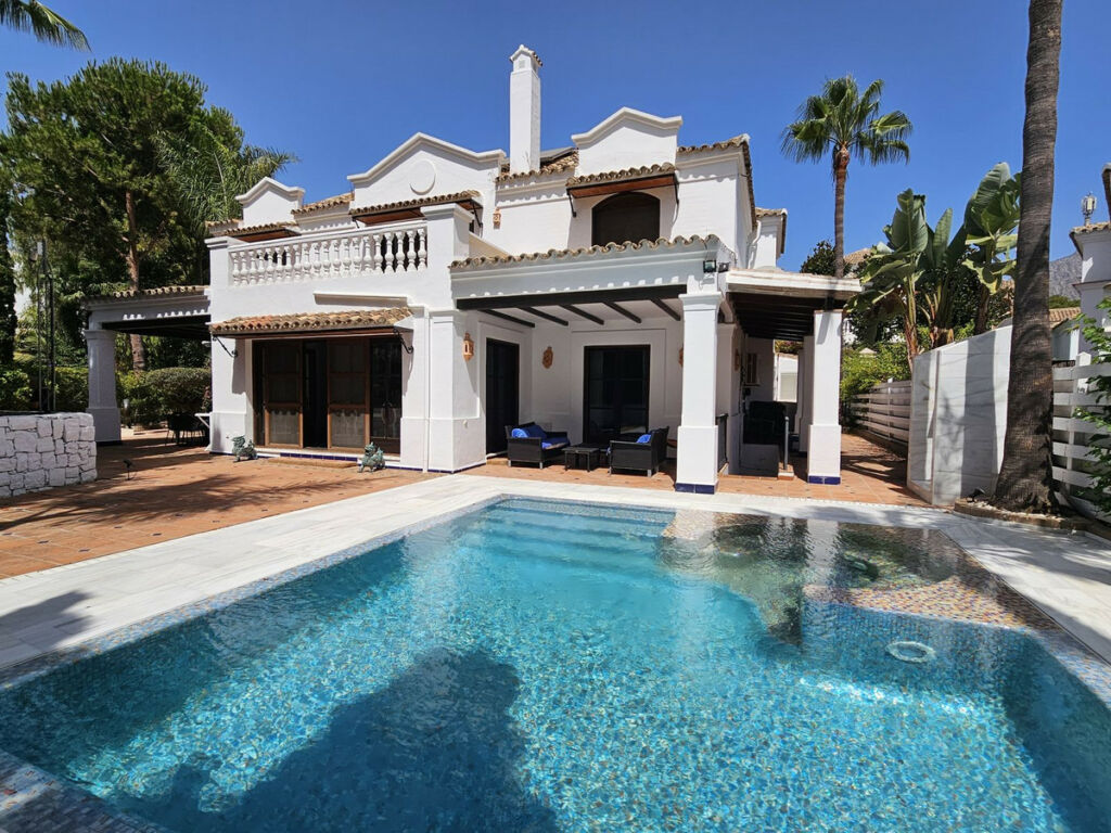 Detached Villa The Golden Mile Málaga
