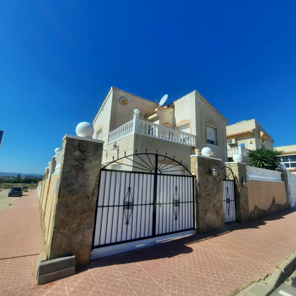 Detached Villa Ciudad Quesada Alicante