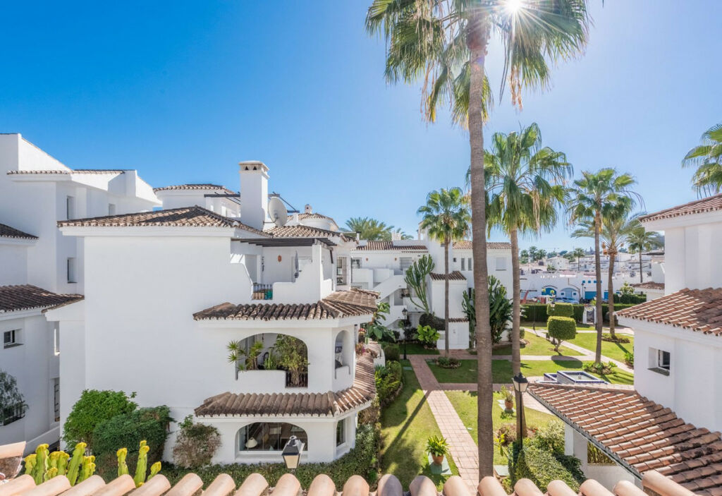 Penthouse Nueva Andalucía Málaga