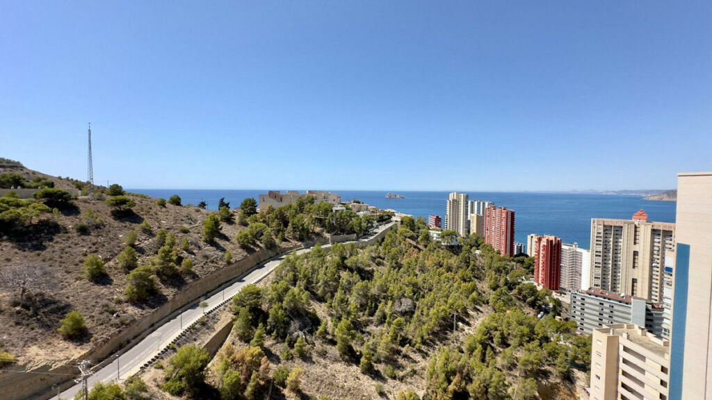 Middle Floor Apartment Benidorm Alicante - image 10
