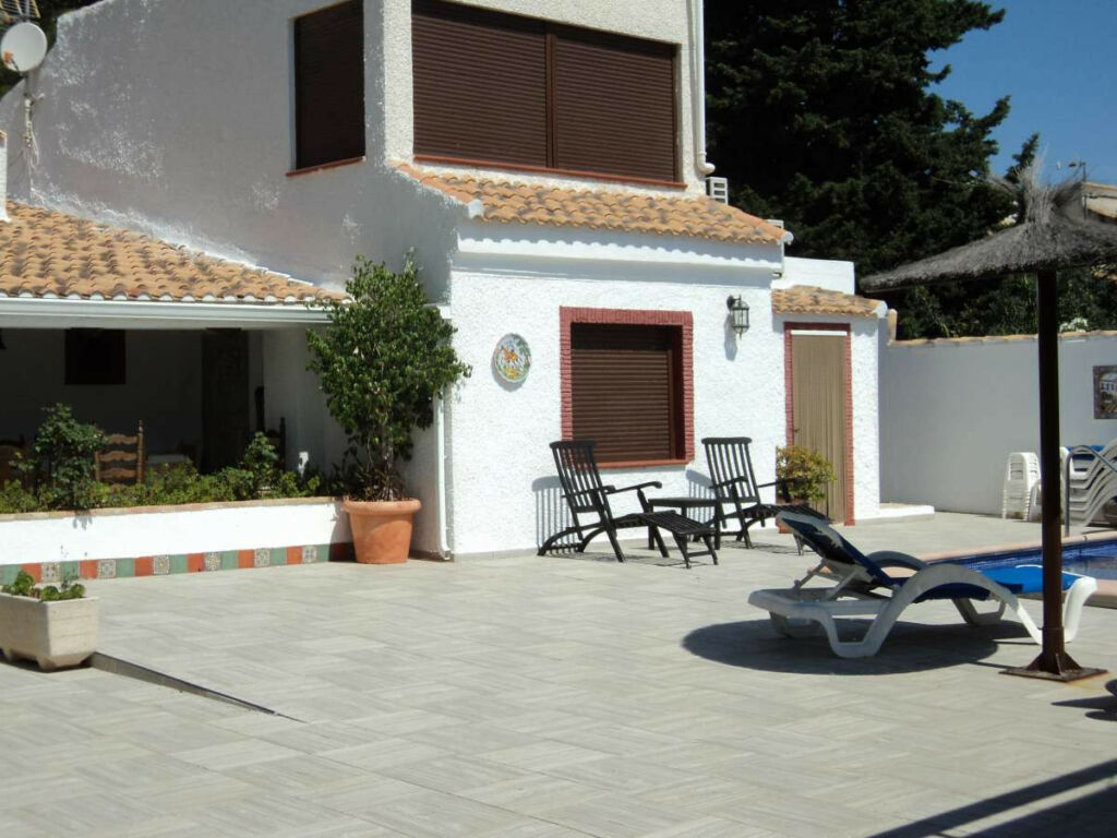 Detached Villa Lomas de Cabo Roig Alicante - image 10