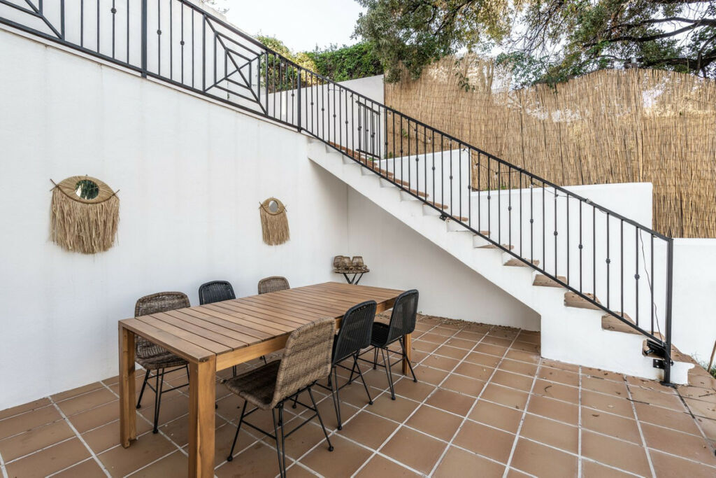 Detached Villa Estepona Málaga - image 10